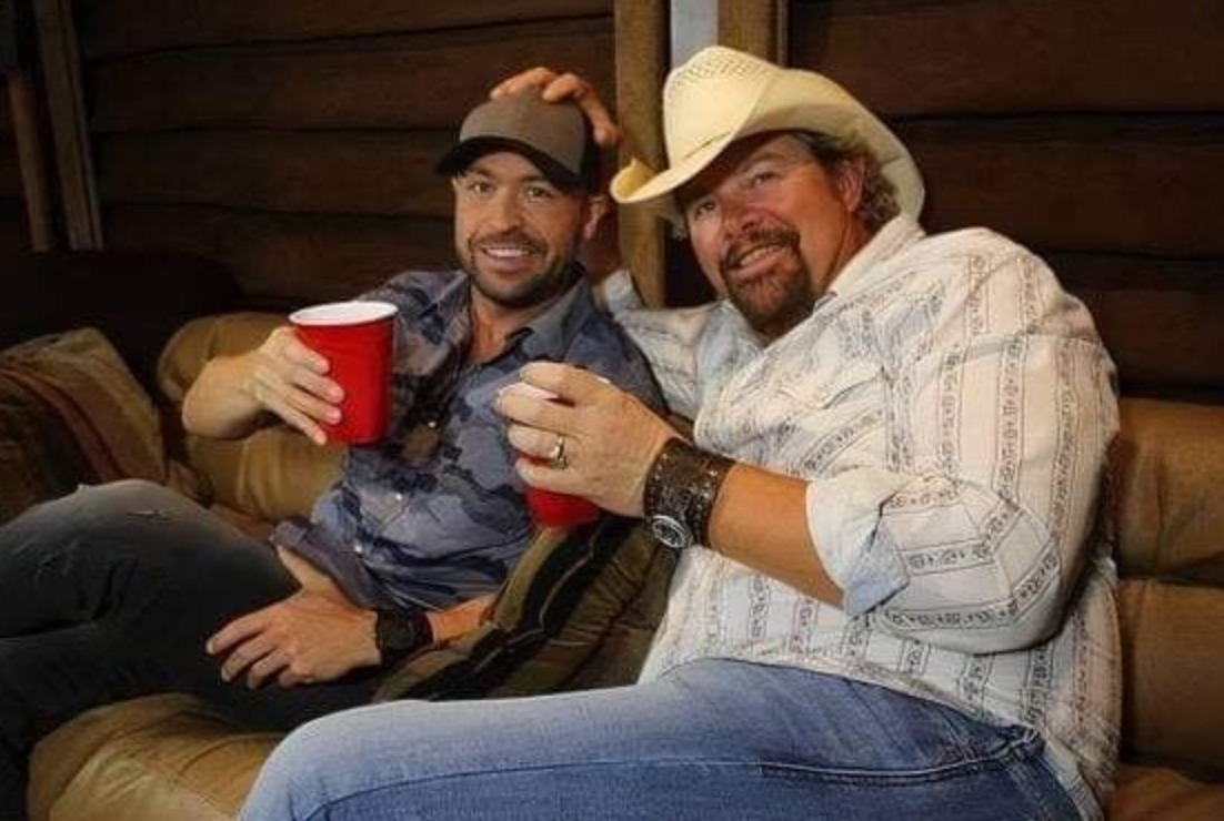 Toby Keith – Cold Beer Country